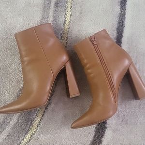 Steve Madden Tan Heeled Boots